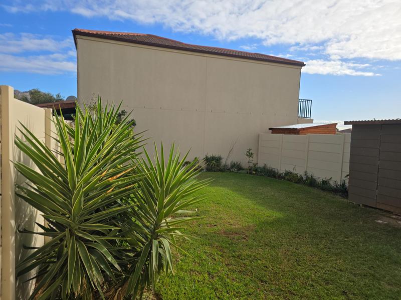 To Let 2 Bedroom Property for Rent in Admirals Park Western Cape